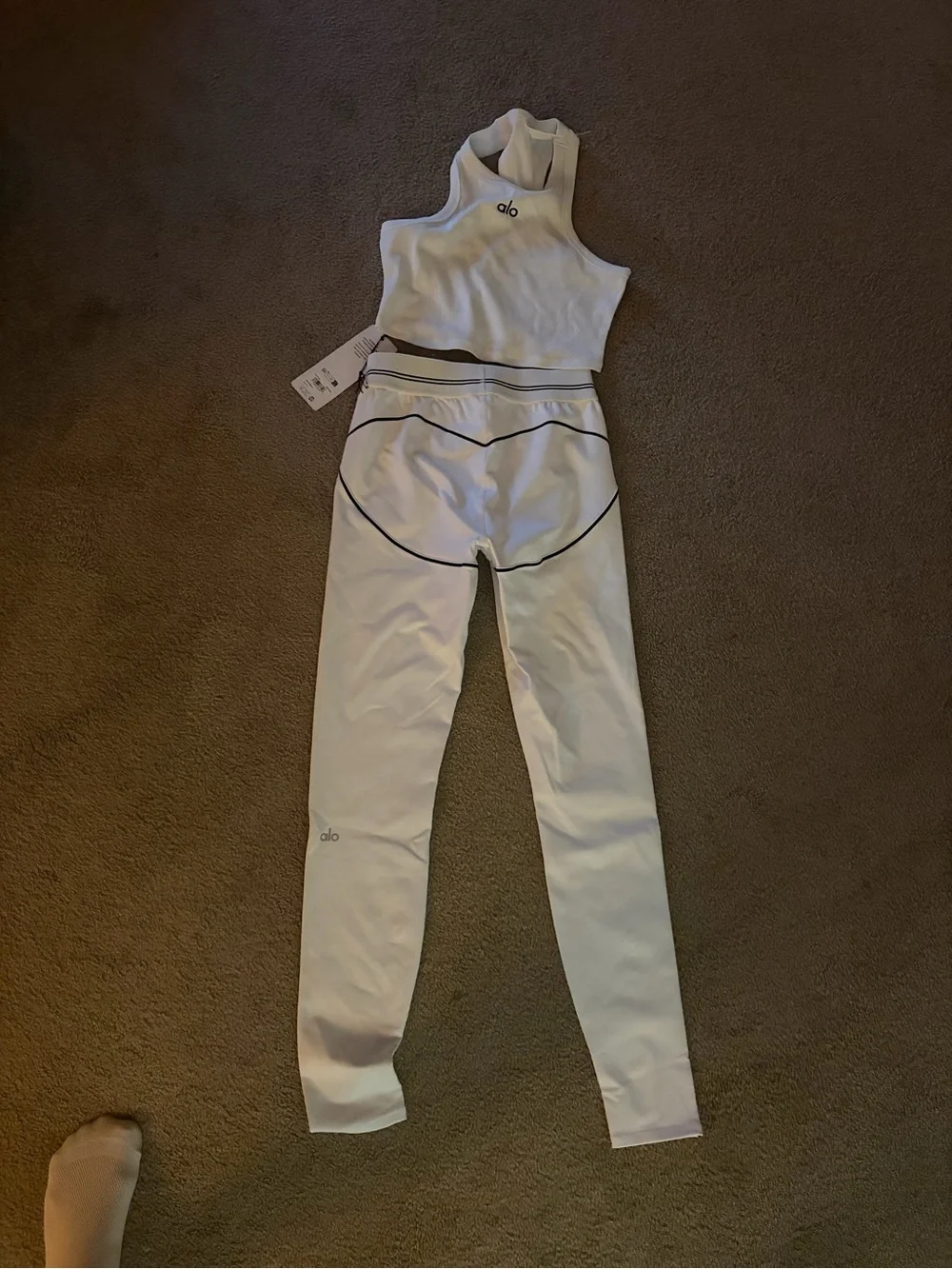 NWT Alo Yoga White & Black Airbrush Leggings + Ribbed Cropped Tank Top Set SMALL